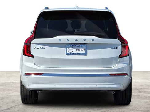 Used 2026 Volvo XC90 B5 Plus w/ Protection Package AWD/4WD image 7