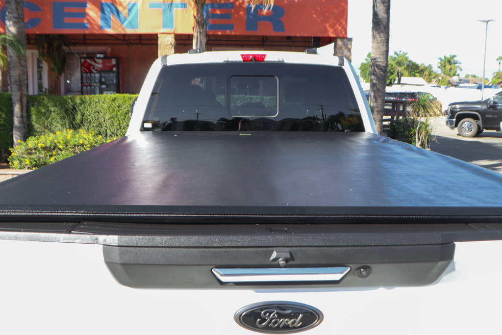 Used 2022 Ford F250 Lariat w/ Black Appearance Package AWD/4WD image 8