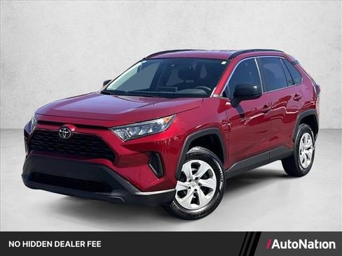 Used 2019 Toyota RAV4 LE FWD image 1