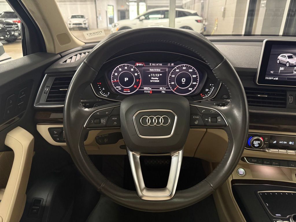 Used 2019 Audi Q5 2.0T Premium Plus w/ Premium Plus Package AWD/4WD image 11