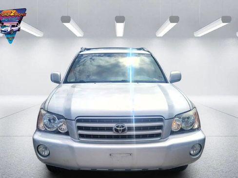 Used 2002 Toyota Highlander Limited AWD/4WD image 2