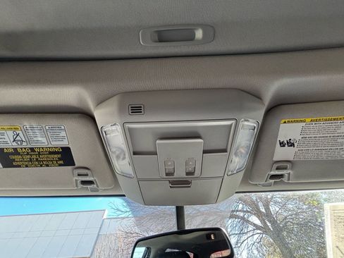 Used 2014 Toyota Tundra Platinum image 28