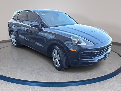 Used 2021 Porsche Cayenne image 4