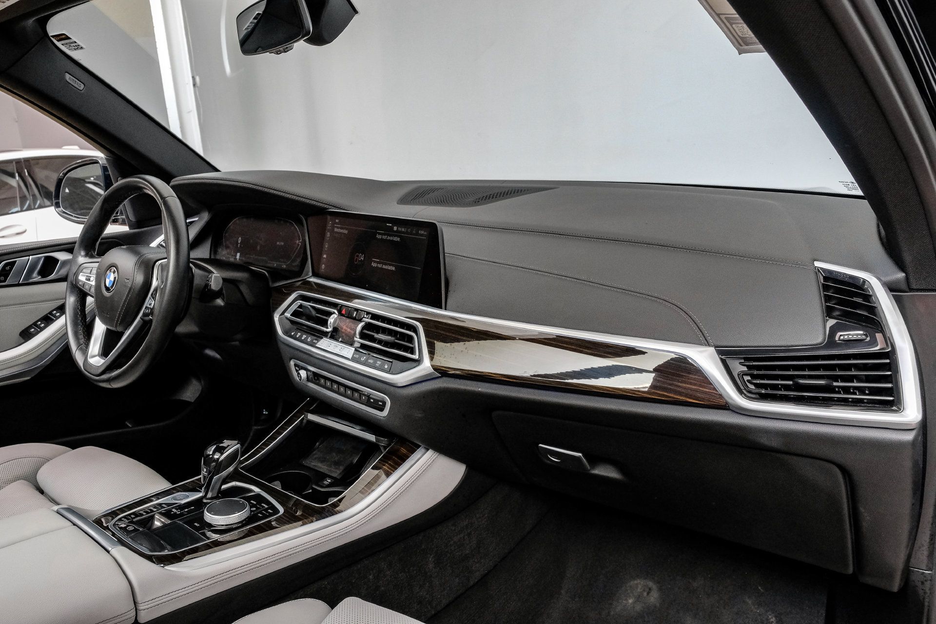 Used 2023 BMW X5 xDrive40i AWD/4WD image 17