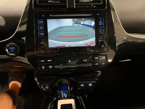 Used 2016 Toyota Prius Four w/ Advanced Technology Package FWD image 28