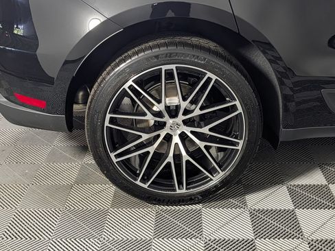 New 2026 Porsche Macan AWD/4WD image 13