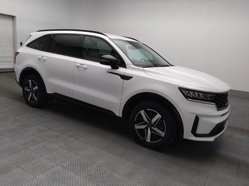 Used 2023 Kia Sorento S FWD image 11