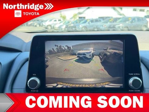 Used 2021 Nissan Rogue S FWD image 9