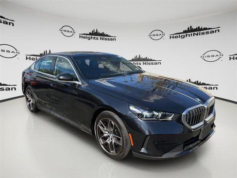 Used 2026 BMW 530i xDrive AWD/4WD image 7