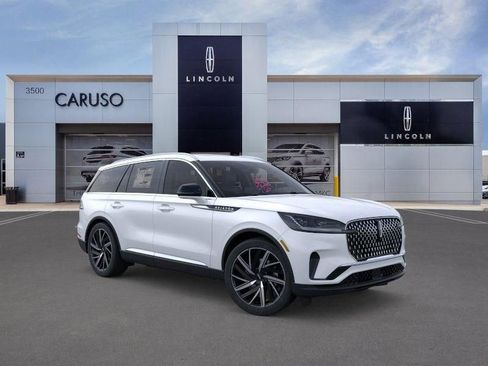 New 2025 Lincoln Aviator Reserve w/ Equipment Group 201A image 7