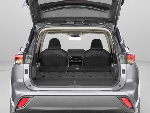 Used 2023 Toyota Highlander Platinum AWD/4WD image 31
