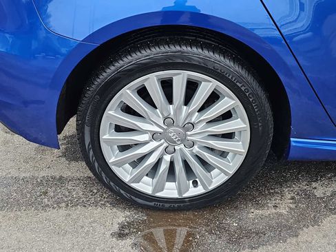 Used 2018 Audi A3 e-tron Prestige image 9