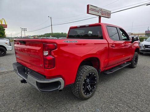 Used 2025 Chevrolet Silverado 1500 LT AWD/4WD image 9