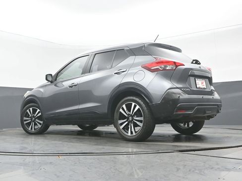 Used 2020 Nissan Kicks SV image 28