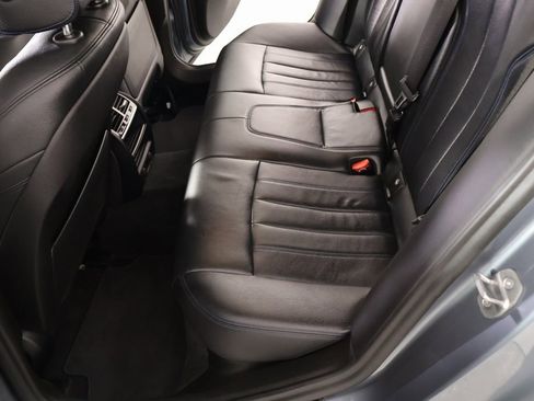 Used 2019 BMW 530i xDrive w/ M Sport Package image 13