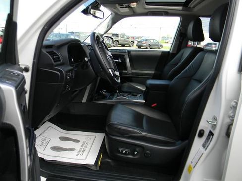 Used 2023 Toyota 4Runner Limited AWD/4WD image 23