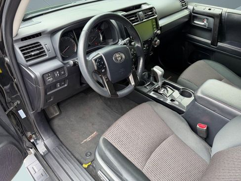 Used 2024 Toyota 4Runner TRD Off-Road AWD/4WD image 4