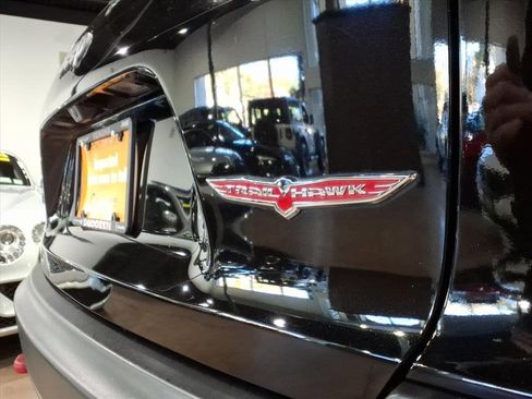 Certified 2022 Jeep Cherokee Trailhawk w/ Sun, Sound & Nav Group image 7