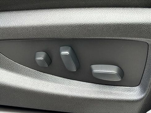 Used 2018 Chevrolet Silverado 3500 High Country AWD/4WD image 12