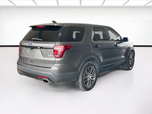 Used 2017 Ford Explorer Sport w/ Equipment Group 401A AWD/4WD image 4