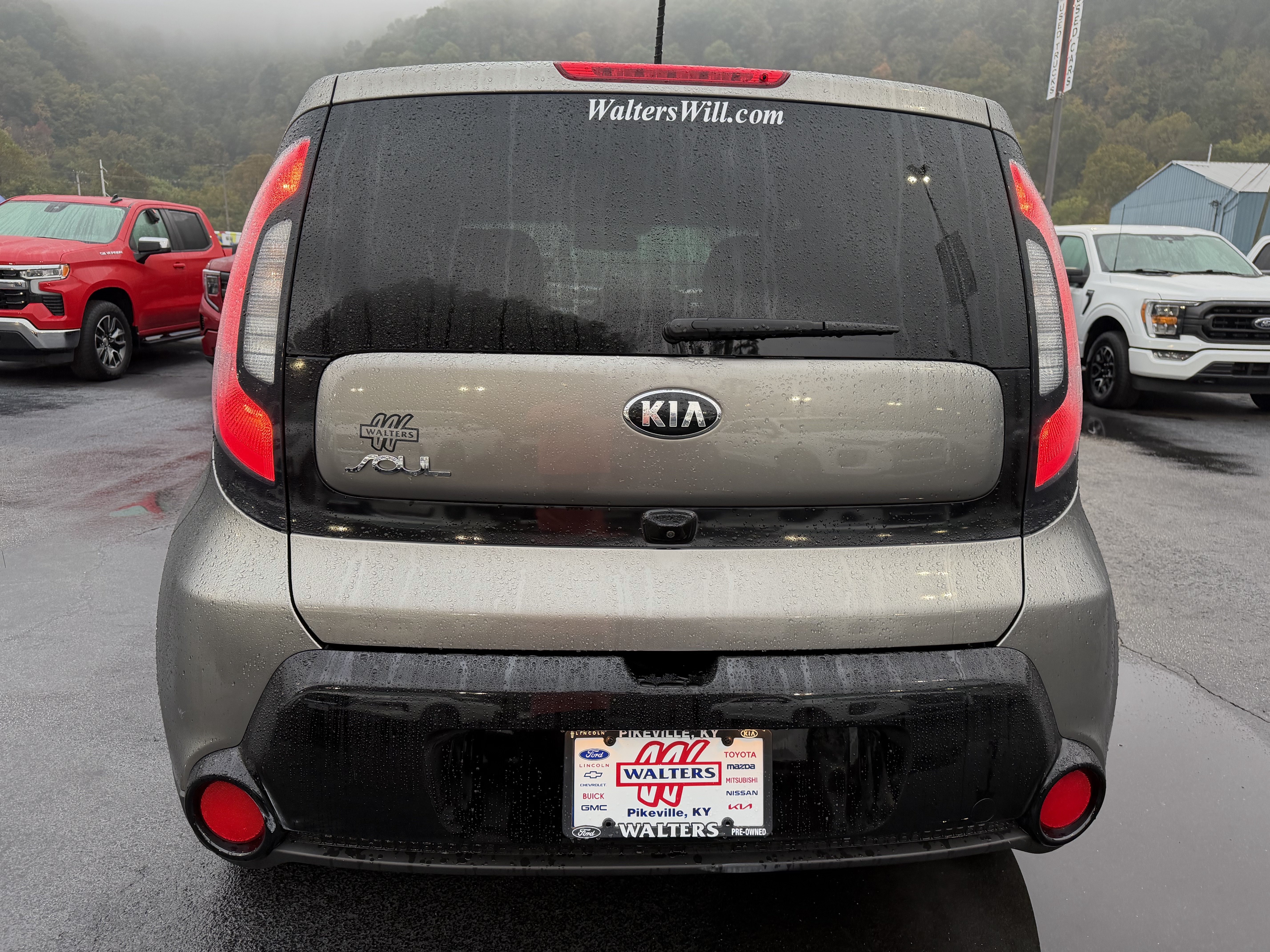 Used 2016 Kia Soul + FWD image 6