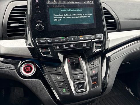Used 2024 Honda Odyssey Touring image 17