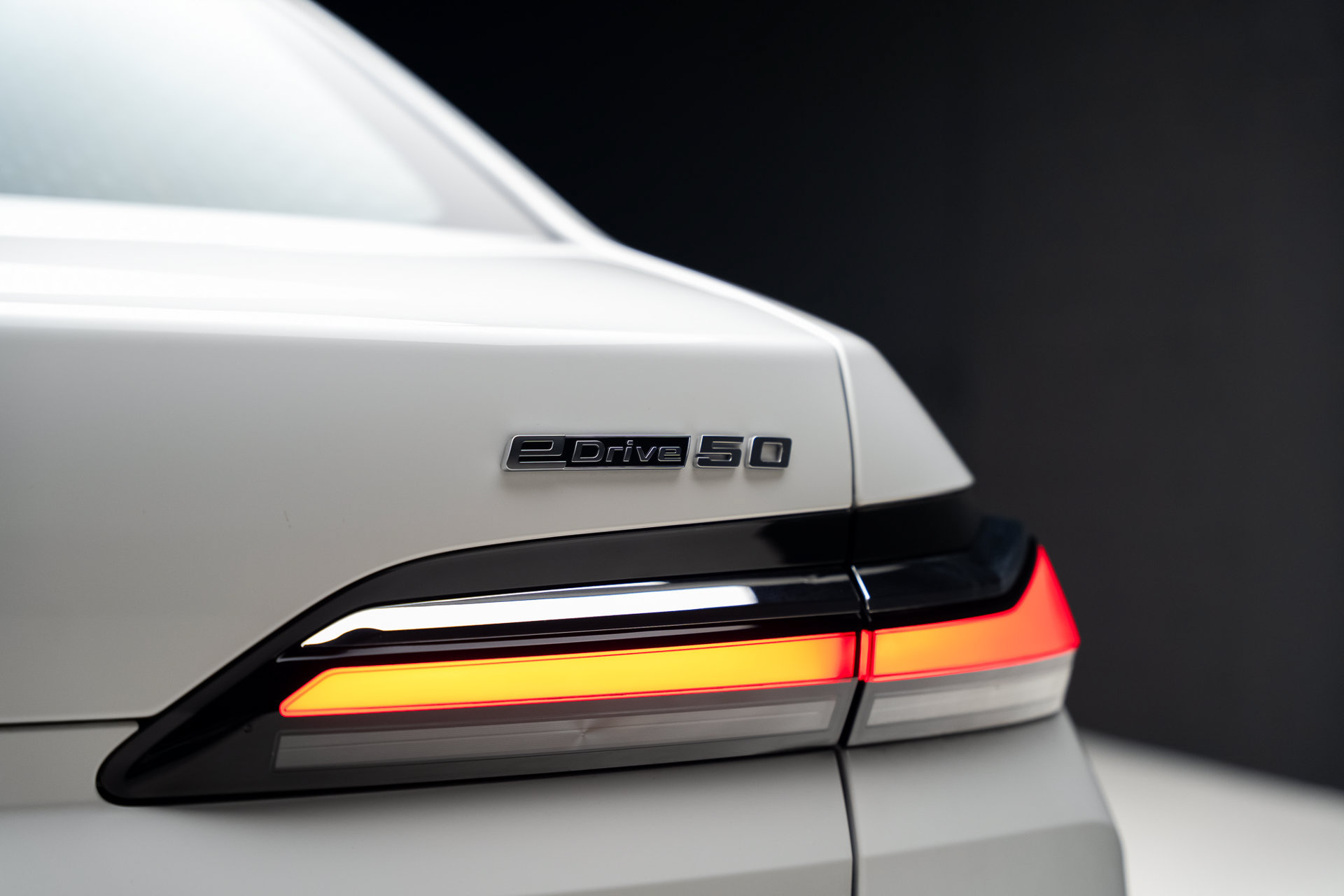 Used 2024 BMW i7 eDrive50 w/ Executive Package RWD image 32