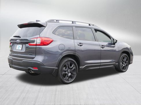Used 2025 Subaru Ascent Onyx Edition w/ Onyx Package AWD/4WD image 7