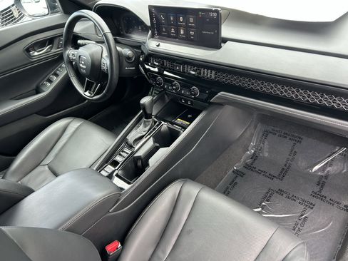 Used 2025 Honda Accord Sport image 7