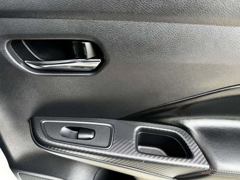 Used 2021 Nissan Versa SR image 42