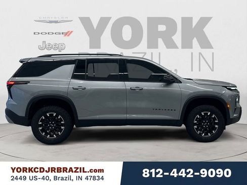 Used 2024 Chevrolet Traverse Z71 image 6