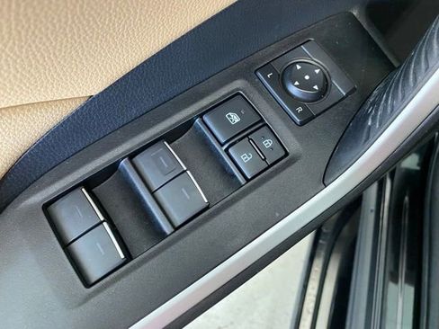 Used 2025 Toyota RAV4 XLE Premium w/ Weather Package AWD/4WD image 10
