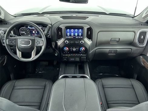 Used 2023 GMC Sierra 3500 Denali image 21