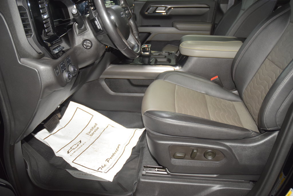 Used 2023 Chevrolet Silverado 1500 ZR2 w/ Technology Package AWD/4WD image 43
