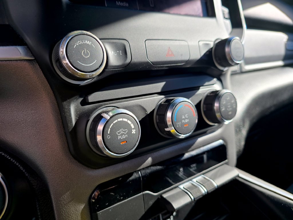 Used 2022 RAM 1500 Big Horn AWD/4WD image 27