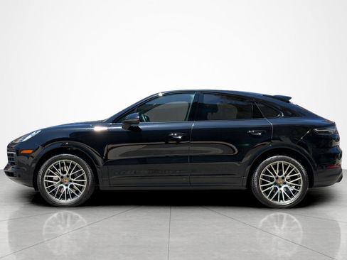Used 2023 Porsche Cayenne Platinum Edition w/ Towing Package w/o Tow Ball AWD/4WD image 2