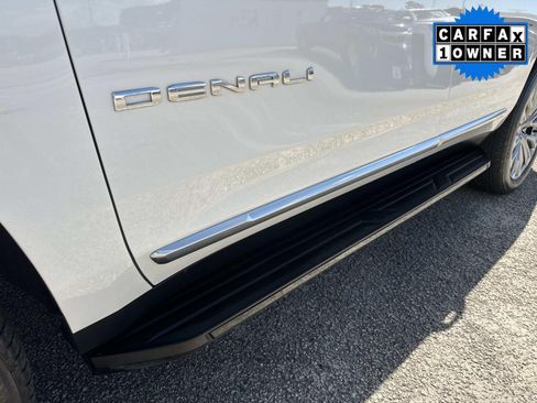 Used 2024 GMC Yukon Denali w/ Advanced Technology Package image 12