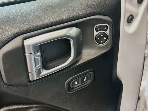 Used 2023 Jeep Wrangler Unlimited w/ Cold Weather Group AWD/4WD image 15