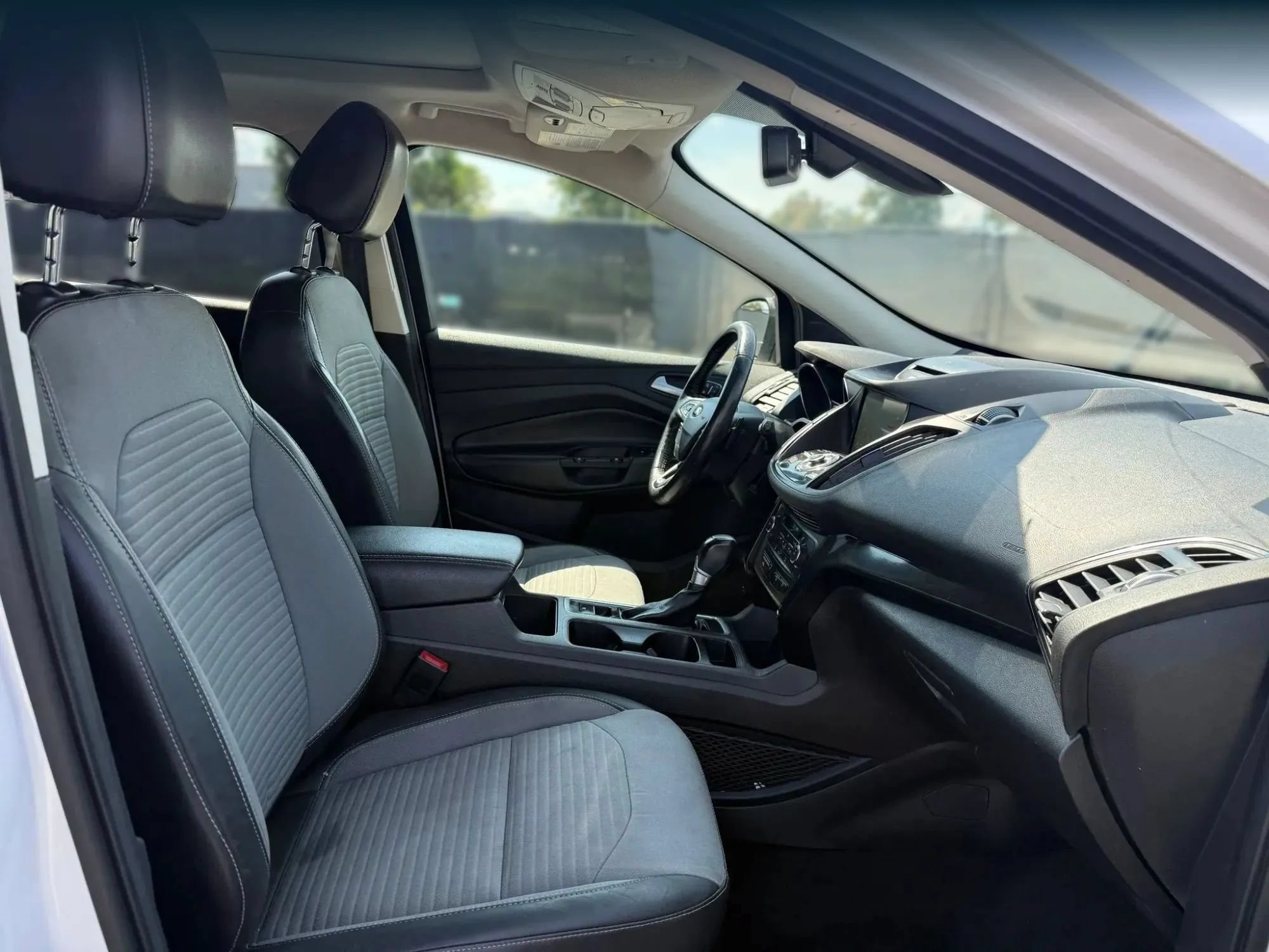 Used 2017 Ford Escape Titanium w/ Canadian Touring Package AWD/4WD image 18