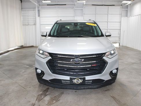Used 2021 Chevrolet Traverse RS FWD image 3