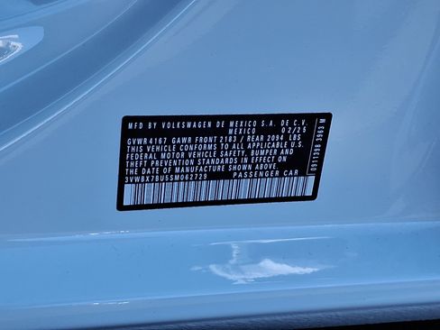 Certified 2025 Volkswagen Jetta Sport image 27