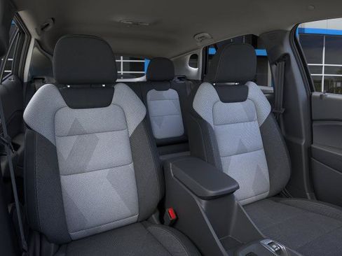 New 2026 Chevrolet Trax LS w/ LS Convenience Package FWD image 16