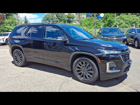 Used 2022 Chevrolet Traverse RS AWD/4WD image 2