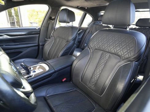 Used 2019 BMW 750i xDrive image 20