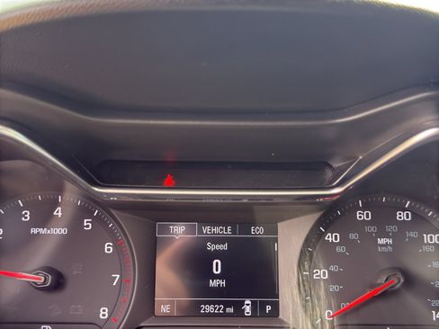 Certified 2022 Chevrolet TrailBlazer LT w/ LPO, Blackout Package FWD image 5