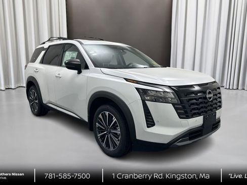 New 2026 Nissan Pathfinder Platinum AWD/4WD image 3