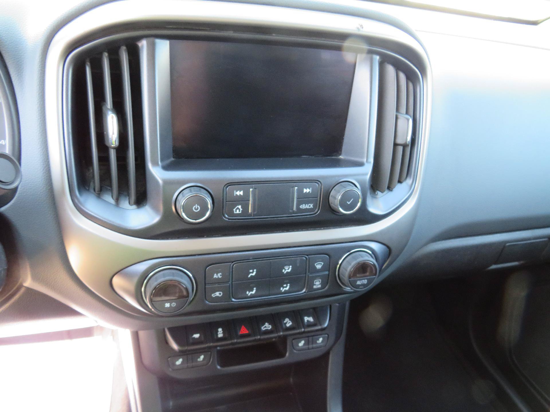 Used 2019 Chevrolet Colorado Z71 AWD/4WD image 5