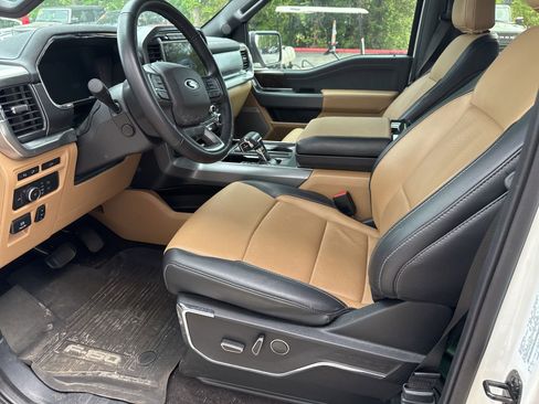 Used 2022 Ford F150 Lariat w/ Equipment Group 502A High image 10