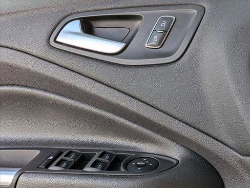 Used 2016 Ford Escape SE FWD image 4