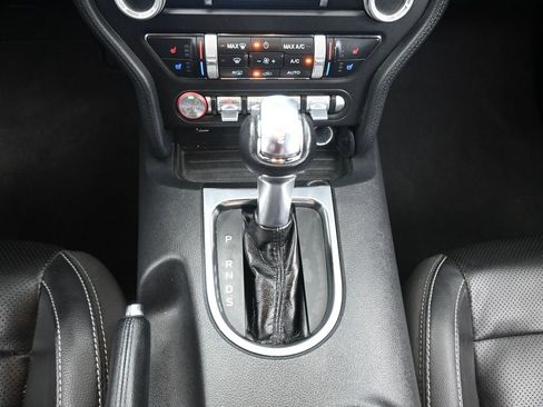 Used 2023 Ford Mustang Premium image 4